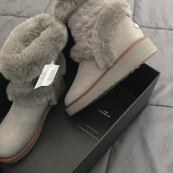 Coach Gray Snow boots - Picture 2 of 4
